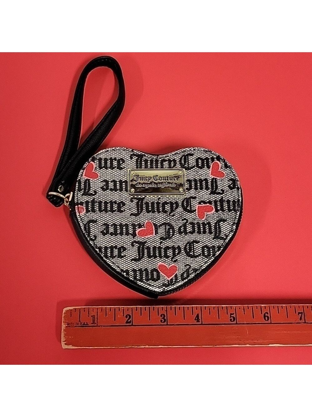 Juicy Couture Los Angeles Heart Shaped Wristlet - Picture 7 of 7